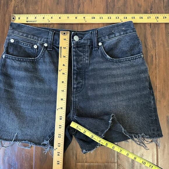 MADEWELL The Dad Jean Shorts Black Denim Button Fly Cut Off Frayed - Picture 9 of 9